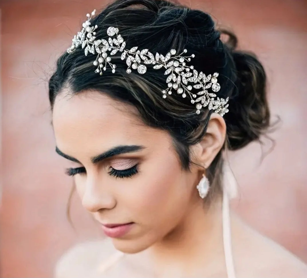 ΑΞΕΣΟΥΑΡ ΓΙΑ ΝΥΦΙΚΟ ΧΤΕΝΙΣΜΑ